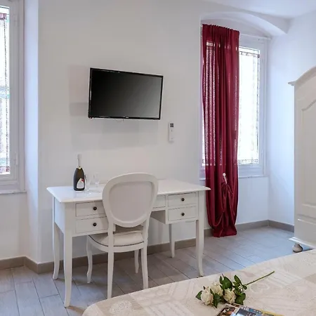 Il Poeta E La Stella Apartment *